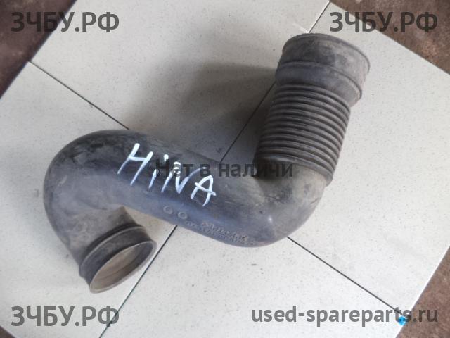 Hino Profia Патрубок воздушного фильтра