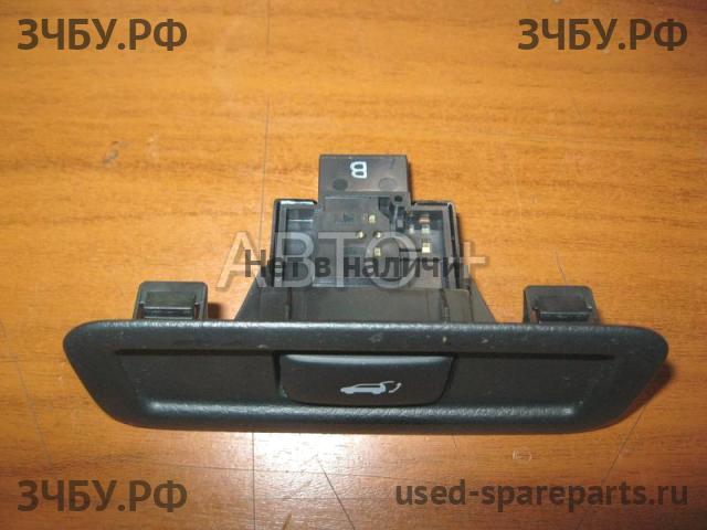 Infiniti FX 35/50 [S51] QX70 Кнопка открывания багажника