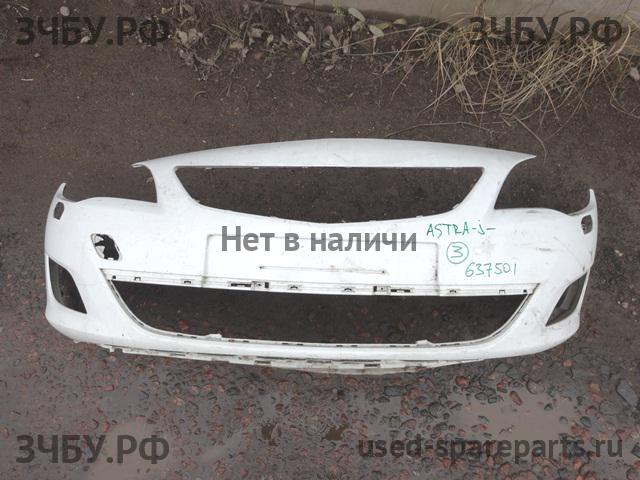 Opel Astra J Бампер передний