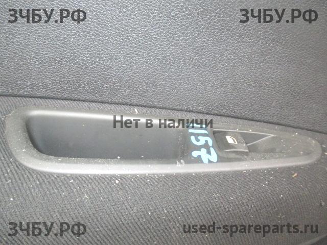 Peugeot 308 Кнопка стеклоподъемника