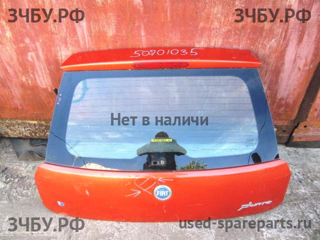 Fiat Punto Evo Дверь багажника со стеклом
