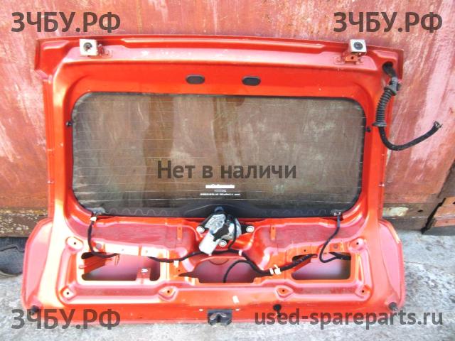 Fiat Punto Evo Дверь багажника со стеклом