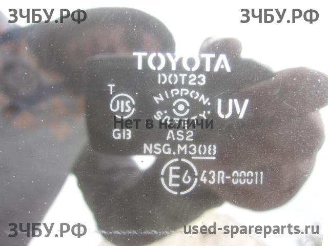 Toyota Corolla (E14 - E15) Стекло двери задней левой