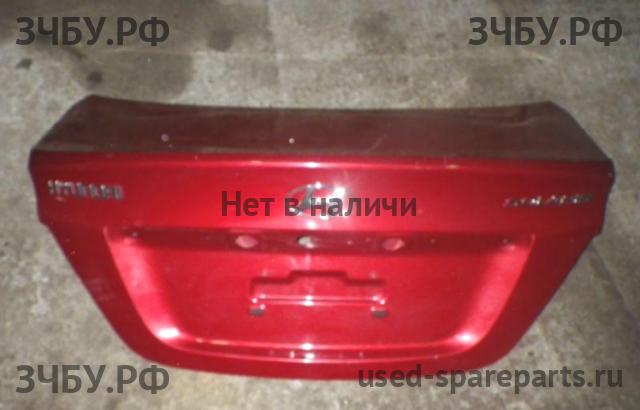 Hyundai Solaris 1 Крышка багажника