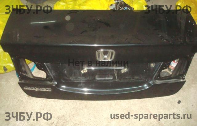 Honda Civic 8 (4D) Крышка багажника