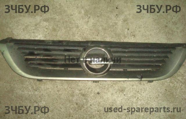 Opel Vectra B Решетка радиатора