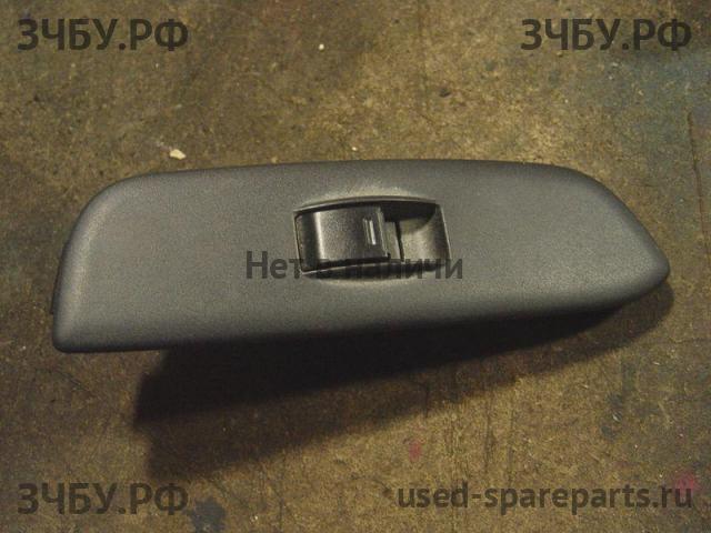 Toyota RAV 4 (2) Кнопка стеклоподъемника