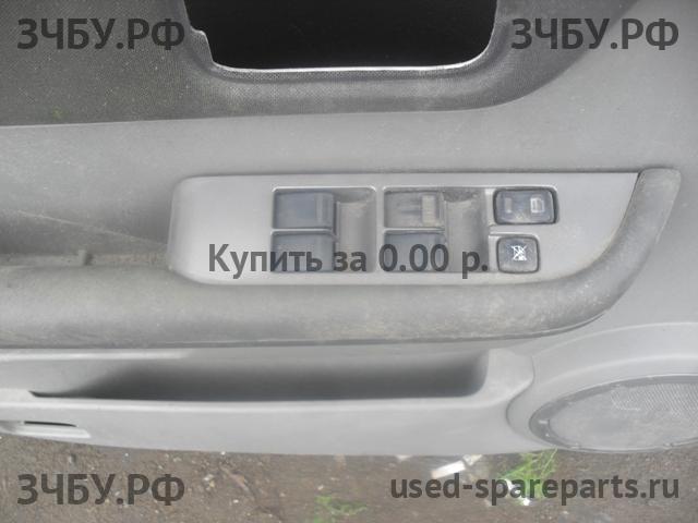 Nissan X-Trail 1 (T30) Кнопка стеклоподъемника передняя левая (блок)