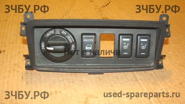 Nissan Pathfinder 2 (R51) Блок кнопок