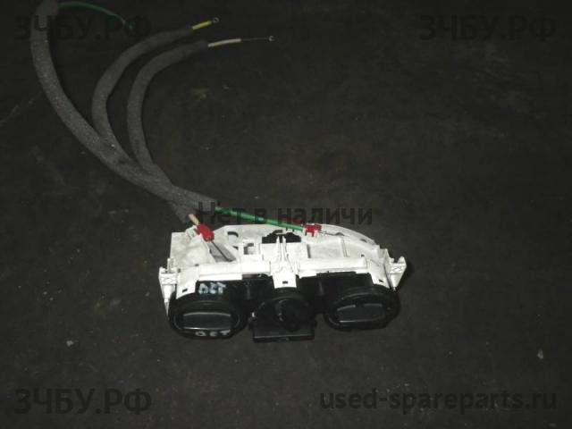 Skoda Octavia 2 (A4) Блок управления печкой