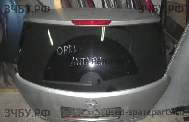 Opel Antara Стекло заднее