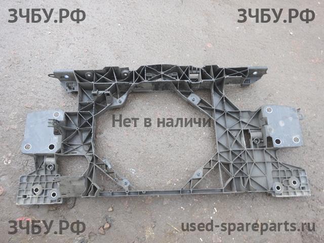 Renault Fluence Панель передняя (телевизор)