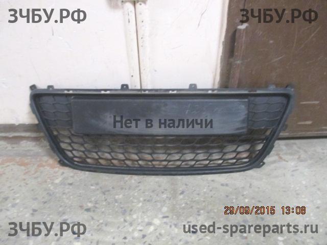 Hyundai i30 (1) [FD] Решетка в бампер