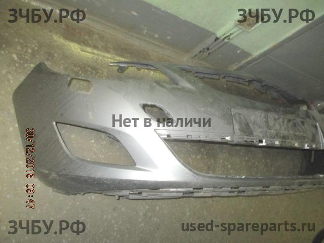 Opel Astra J Бампер передний