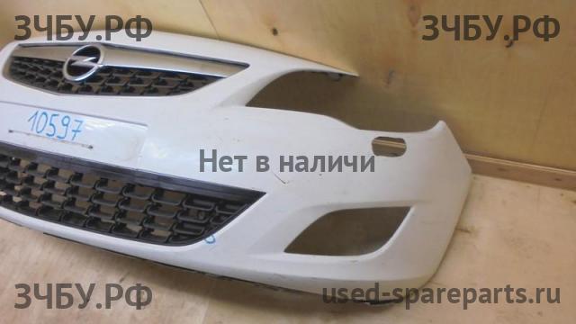 Opel Astra J Бампер передний