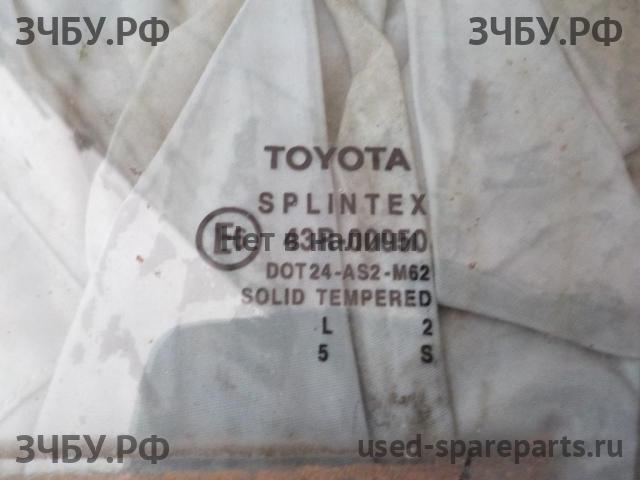 Toyota Avensis 2 Стекло двери передней левой