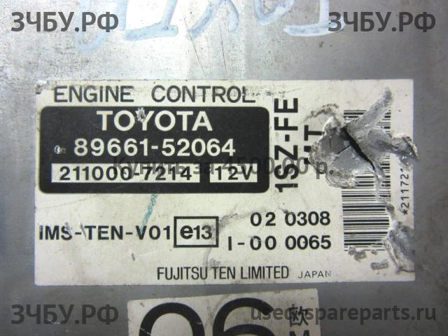 Toyota Yaris 1 Блок управления двигателем