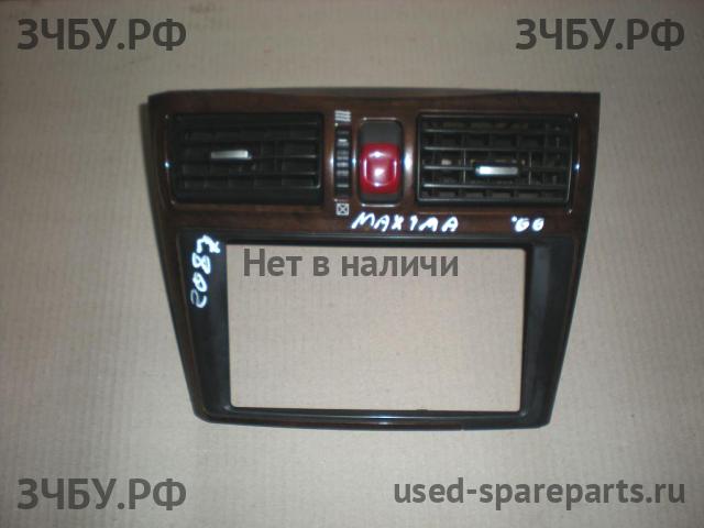 Nissan Maxima 3 (CA33) Дефлектор воздушный