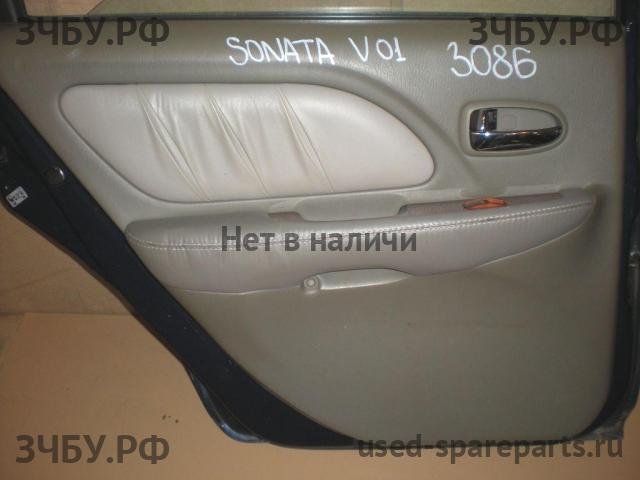 Hyundai Sonata 5 Обшивка двери задней левой