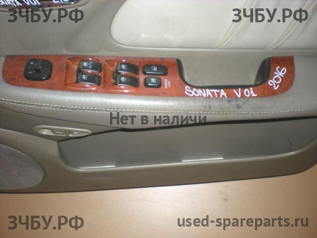 Hyundai Sonata 5 Кнопка стеклоподъемника передняя левая (блок)