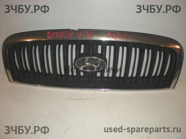 Hyundai Sonata 5 Решетка радиатора