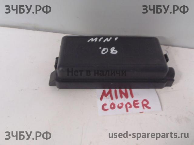 Mini Cooper Coupe 2 [R56] Крышка блока предохранителей