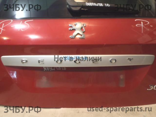 Peugeot 308 Накладка на дверь багажника