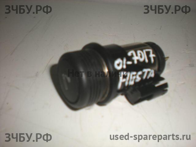 Ford Fiesta 5 Прикуриватель