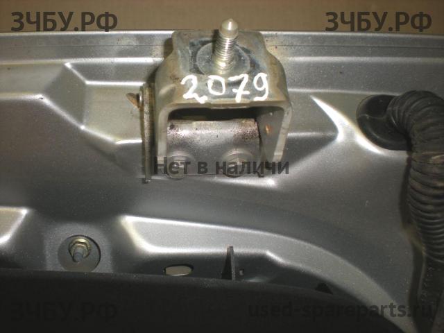 Citroen C4 (1) Петля двери багажника