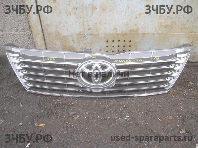 Toyota Camry 7 (V50) Решетка радиатора