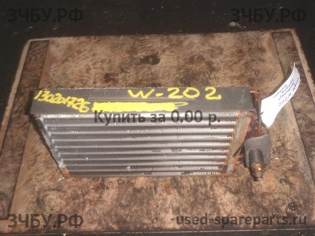Mercedes W202 C-klasse Испаритель кондиционера (радиатор)