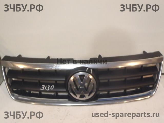 Volkswagen Touareg 1 Решетка радиатора