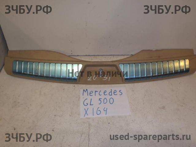 Mercedes GL-klasse (X164) Накладка задней панели