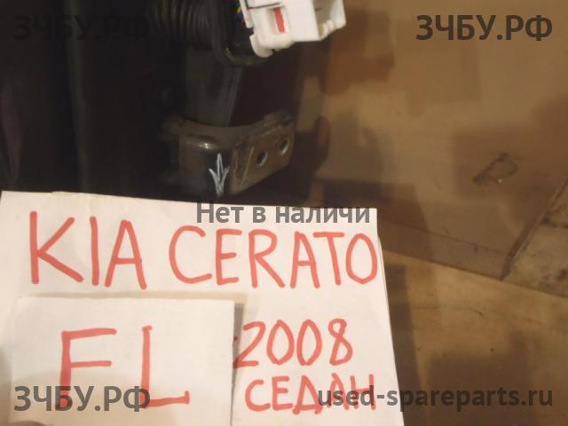 KIA Cerato 1 Петля двери передней левой
