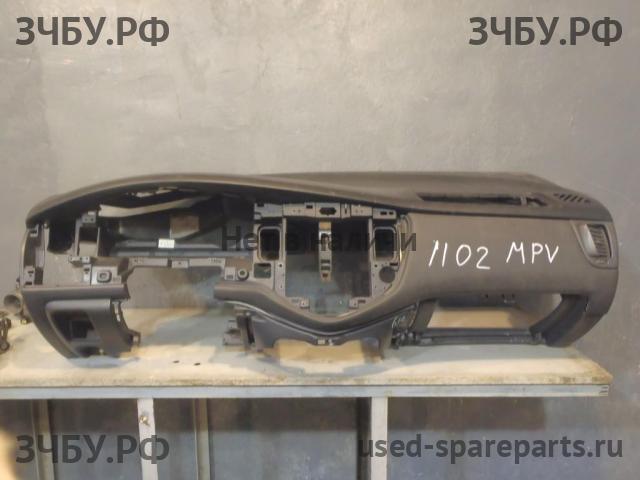 Mazda MPV 2 [LW] Торпедо