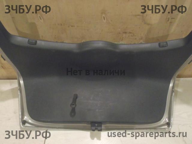 Skoda Octavia 2 (А5) Обшивка двери багажника