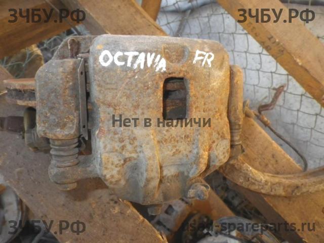 Skoda Octavia 2 (A4) Суппорт передний правый (в сборе со скобой)