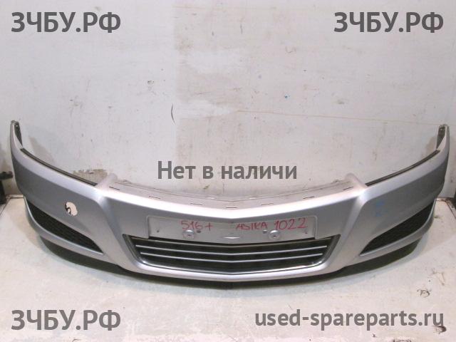 Opel Astra H Бампер передний