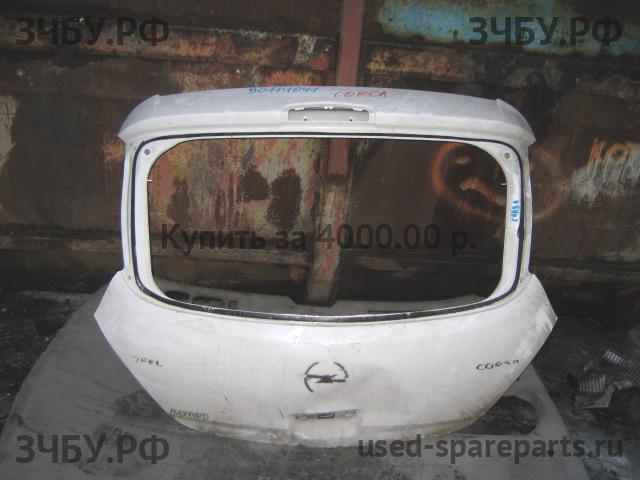 Opel Corsa D Дверь багажника